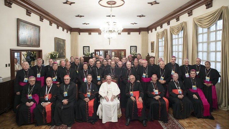 Ferenc pápa Kolumbiában találkozott a Celam tagjaival 2017-ben