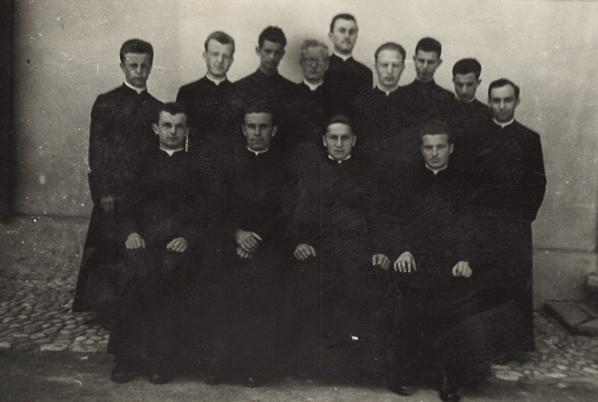 III. évfolyam a Gyulafehérvári Papnevelő Intézetben 1960/1961-ben