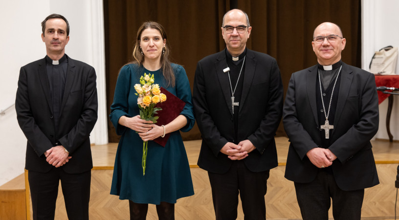 A média feladata a tiszta beszéd – Király Eszter kapta a Szalézi Szent Ferenc-sajtóösztöndíjat