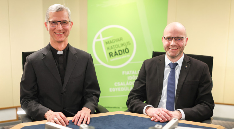 Közvetítők – Martos Levente Balázs püspök és Radetzky András a Katolikus Rádióról