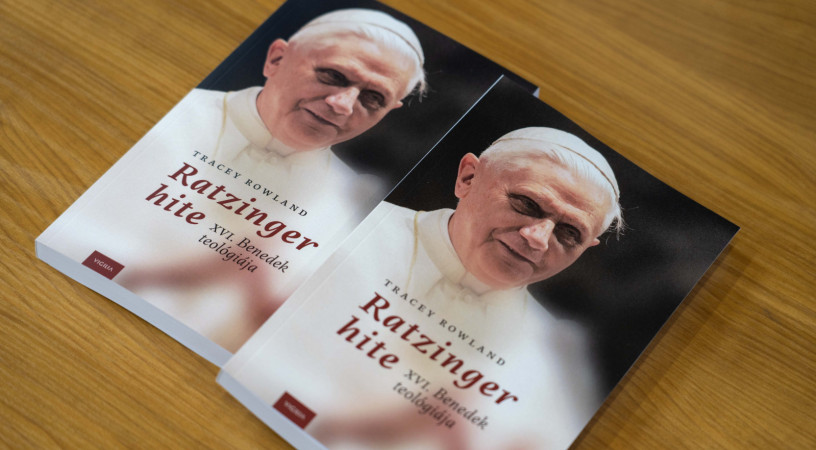 A keresztényeknek bele kell nőniük Krisztus erényeibe – Tracey Rowland teológus előadása a Pázmányon