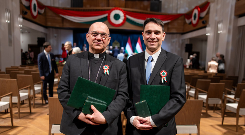 Egyházi személyeket tüntettek ki a nemzeti ünnep alkalmából