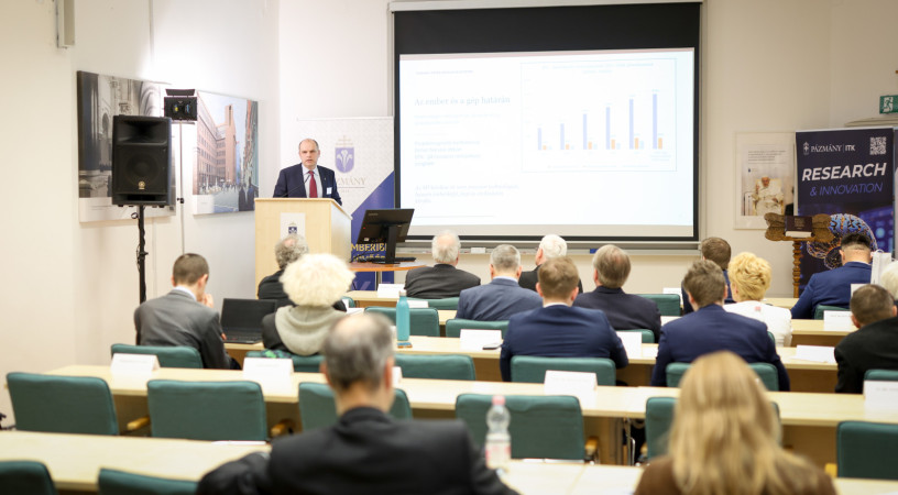 Ember és gép határán – A mesterséges intelligenciáról rendeztek nemzetközi konferenciát a Pázmányon