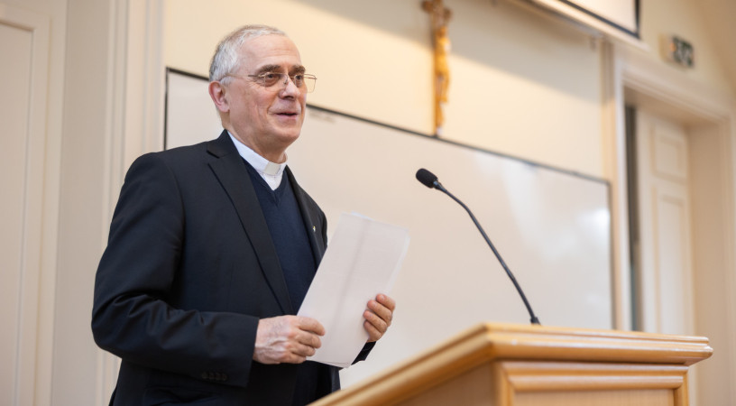 Mindig és elsősorban imádság – Kránitz Mihály előadása a személyes hitvallásról