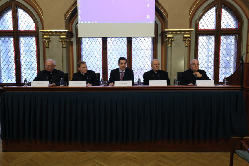 Konferencia a katolikus egyház magyarországi zsidómentő tevékenységéről