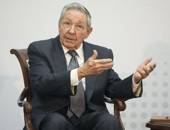 A pápa vasárnap fogadja Raul Castro kubai elnököt