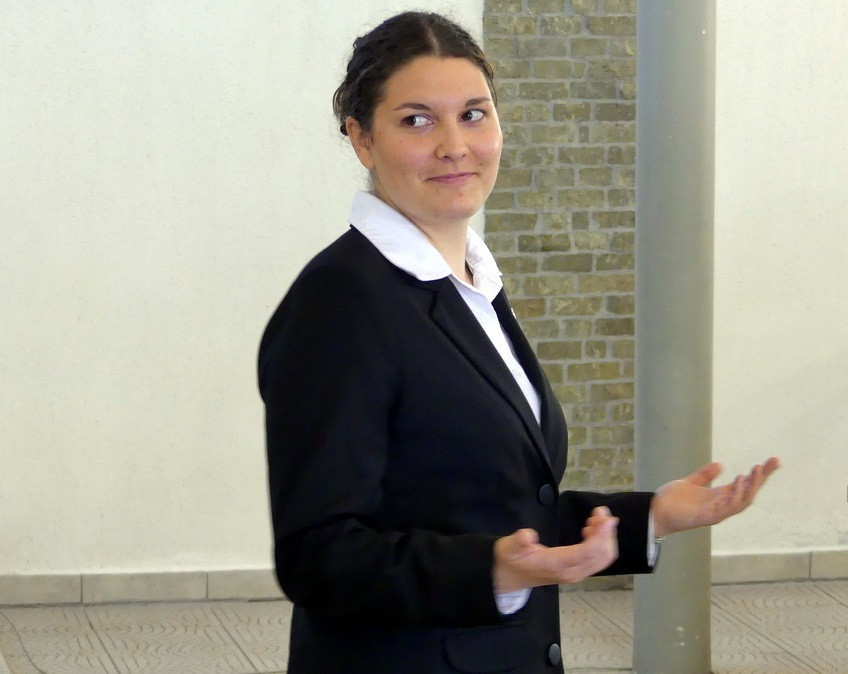 Sára nővért ünnepélyesen befogadja a Magyar Rendtartomány Debrecenben