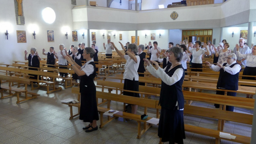 Sára nővér megáldása Debrecenben