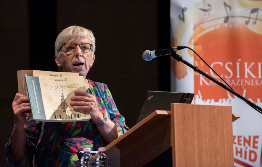 A Zene-híd nemzetközi konferencia egyik mozzanata