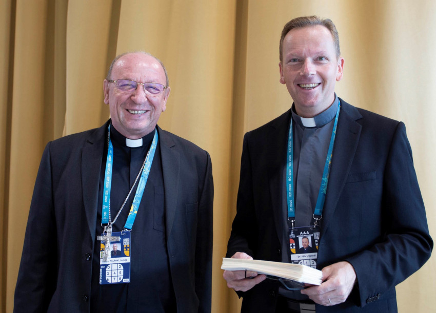 Palánki Ferenc debrecen-nyíregyházi megyéspüspök és Fábry Kornél, a NEK Titkárság főtitkára