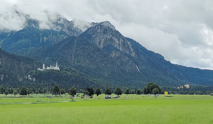 Neuschwanstein és Hohenschwangau látképe