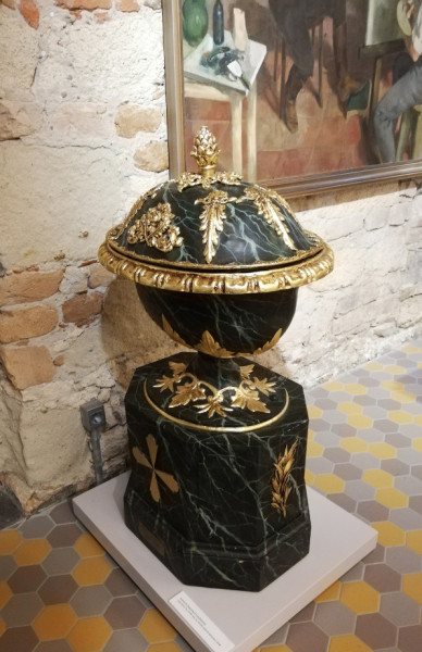 Kerszetelő medence Kiskőrösről