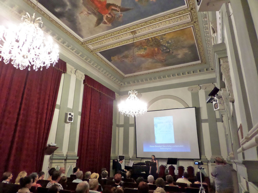 A Moods of Balaton című CD bemutatója a Miskolci Akadémiai Bizottság székházában