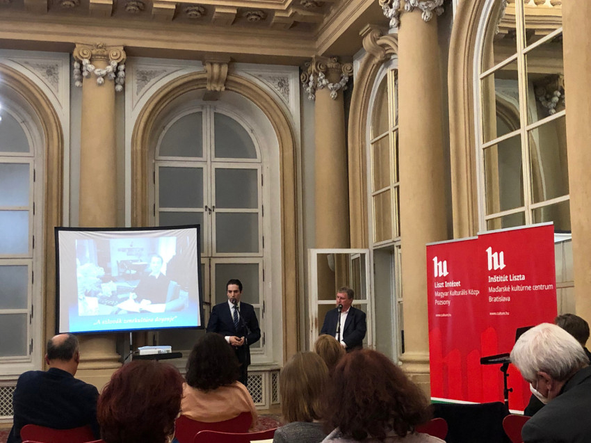 Koncert és előadás a pozsonyi prímási palotában