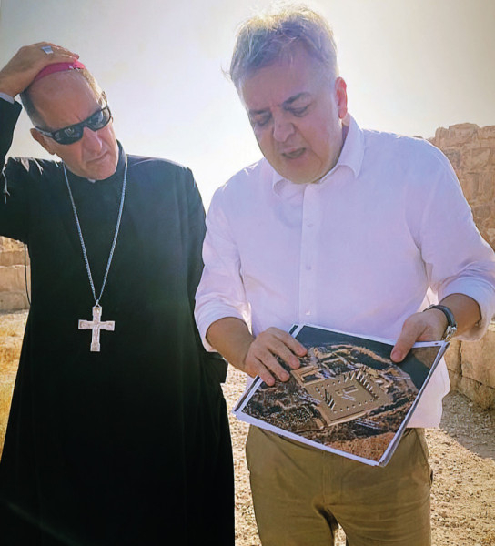 Vörös Győző Giovanni Pietro Dal Toso érsekkel