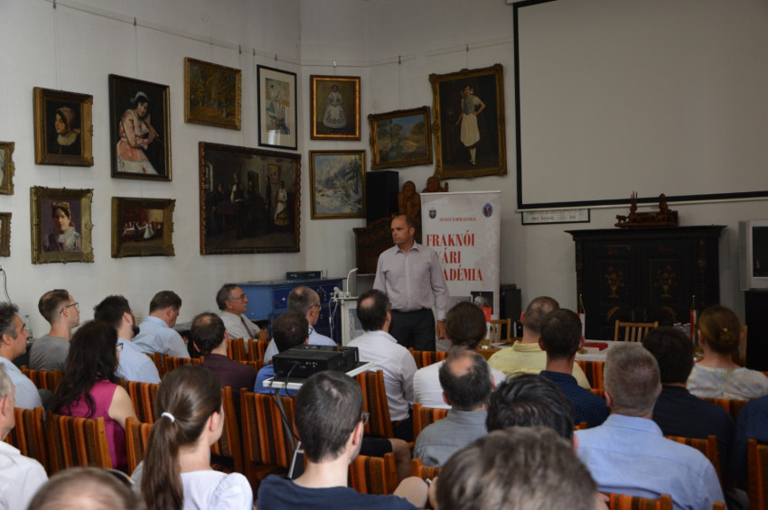 A IX. Fraknói Nyári Akadémia megnyitója (Kalocsa, 2022 augusztusa)