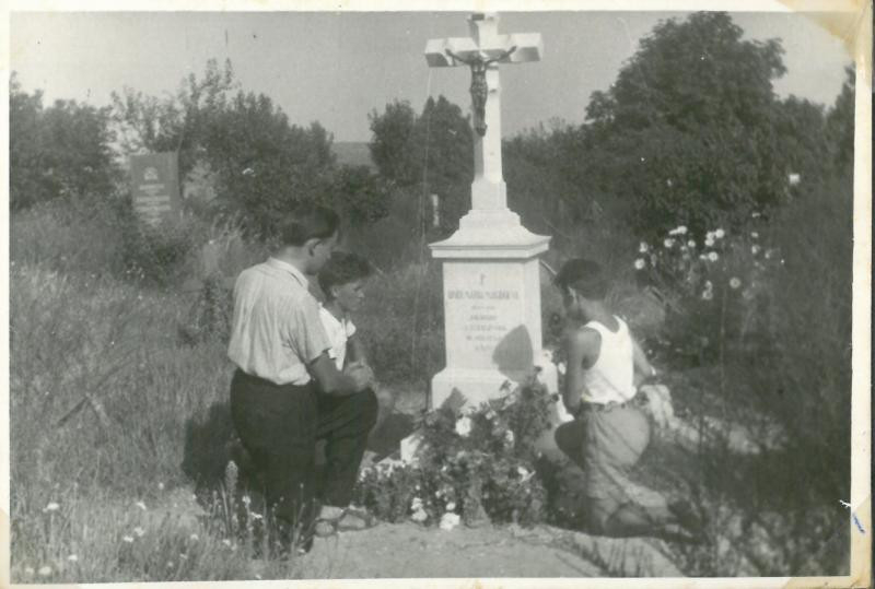 Bódi Mária Magdolna sírja 1955-ben, a kultusz folyamatossá válik