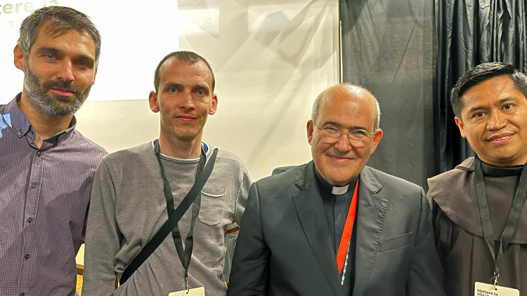 Bodon Péter, a Ferences Mária Liga alapítója José Tolentino Calaça de Mendonça biborossal, a Kulturális és Oktatási Dikasztérium prefektusával.