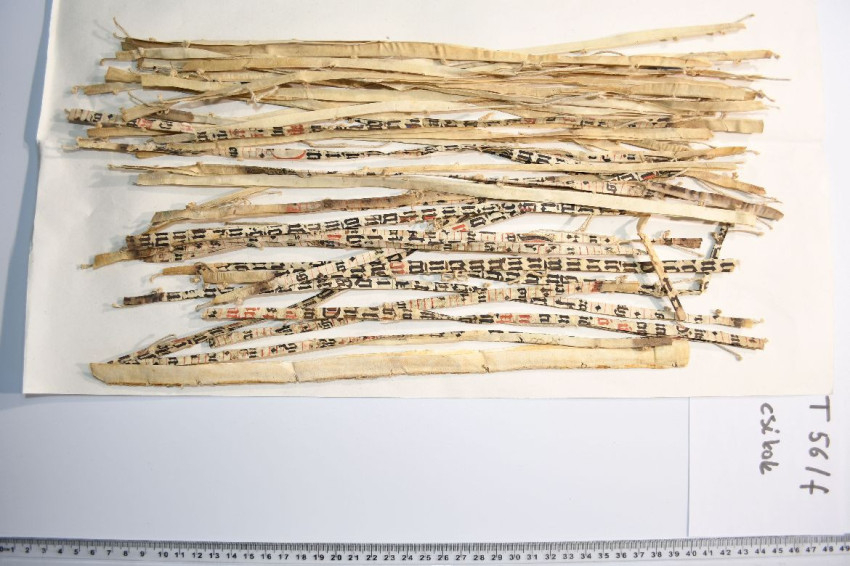 Azonosíthatatlan pergamencsíkok a Csíki Székely Múzeumban