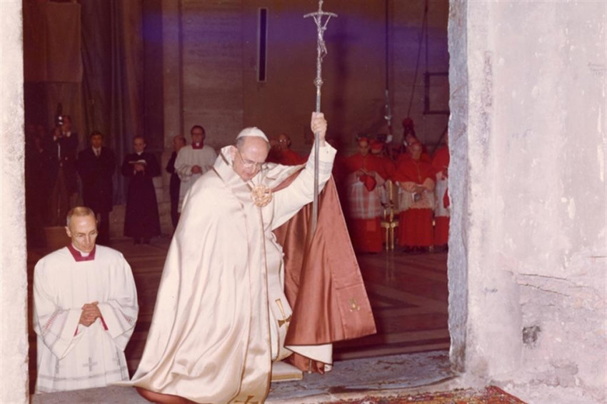 VI. Pál a szentkapu megnyitásakor 1975-ben