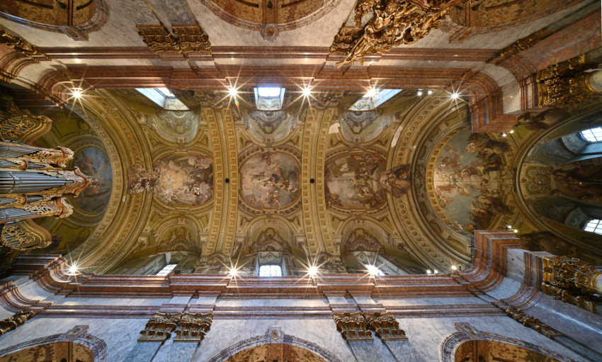 A budapesti Kisboldogasszony- (Egyetemi-) templom freskói