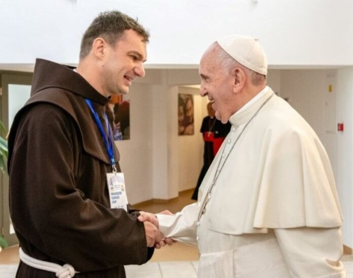 Ferenc pápa Urbán Erikkel Csíksomlyón