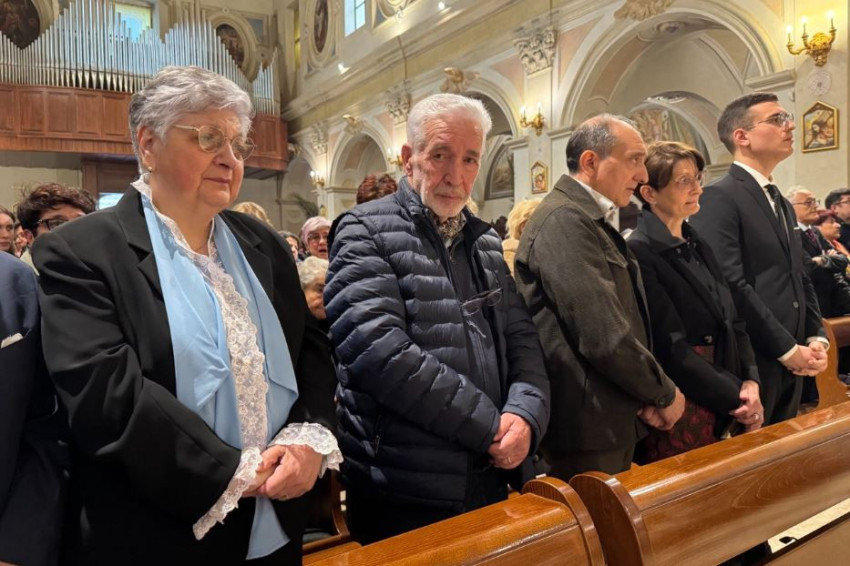 Antonietta Raco a szentmisén, amelyen a püspök bejelentette a csoda hivatalos elismerését