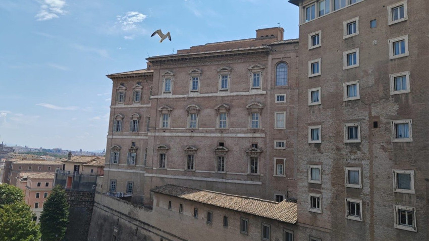 Az Apostoli Palota