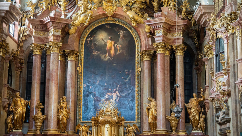 A győri Loyolai Szent Ignác templom. Fotó: Pásztor Péter