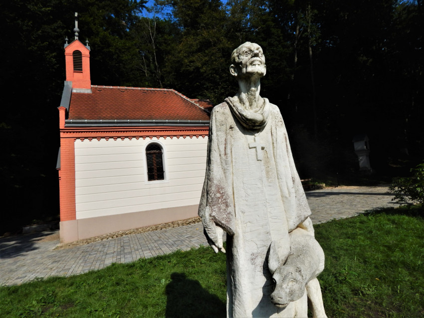 Szent Gellért szobra Bakonybélben