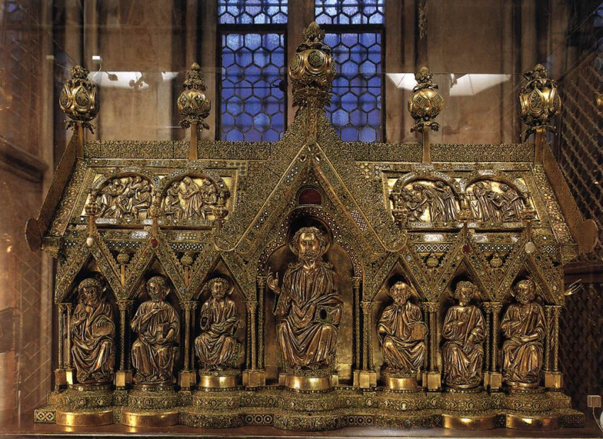 Szent Erzsébet ereklyetartója a marburgi Szent Erzsébet-templomban