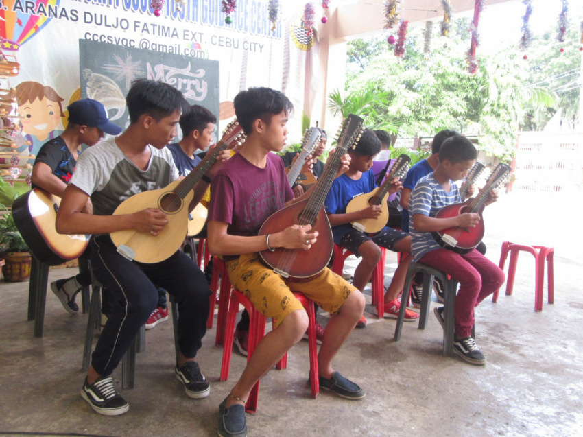 Karácsonyi ünnepség a gyermekotthonban