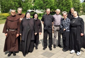 Nyírbátorba és Máriapócsra zarándokoltak a szatmári egyházmegye szerzetesei