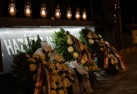 Kegyeleti megemlékezést tartottak a Fiumei úti sírkert 52-es hősi parcellájában