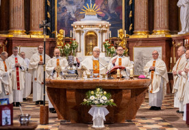 A krisztusi úton találjuk meg a boldogságot – A magyar szent család ünnepe Székesfehérváron