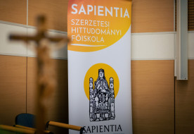 „A szent evangélium szerint kell élnem” – Ferences konferencia a Sapientia Főiskolán