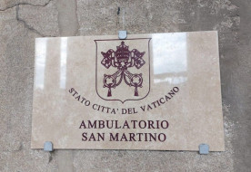 Leó pápa felavatta a Szent Péter tér oszlopcsarnoka alatt működő járóbeteg-rendelőt