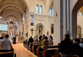 Az elmúlásról is szó volt Lucsok Miklós munkácsi püspök és a hívek találkozóján