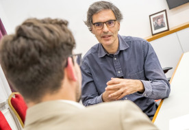 Spiritualitás, közösség és szolgálat: Carles Gil generális a piarista küldetésről a 21. században