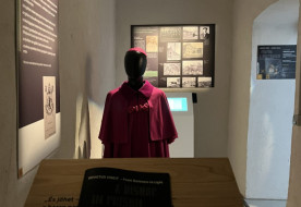 Emléksétán idézték fel Mindszenty József letartóztatásának napját Veszprémben