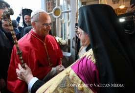 Bartholomaiosz pátriárka a doxológia szertartásán: Együtt munkálkodva hozzunk békét a világba!