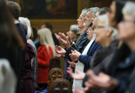 Az Úristen elképesztő ereje tapasztalható – Gyógyító és dicsőítő imaest a Szent Margit-templomban