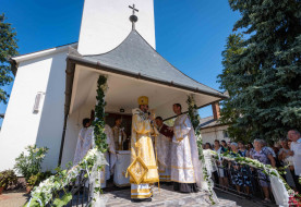 Szocska Ábel püspök megáldotta a felújított balkányi görögkatolikus templomot és gondozóközpontot