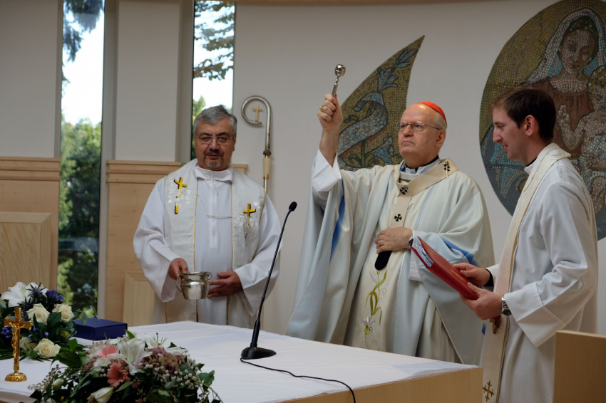 Megáldották a budapesti Szent Ferenc Kórház új kápolnáját ...