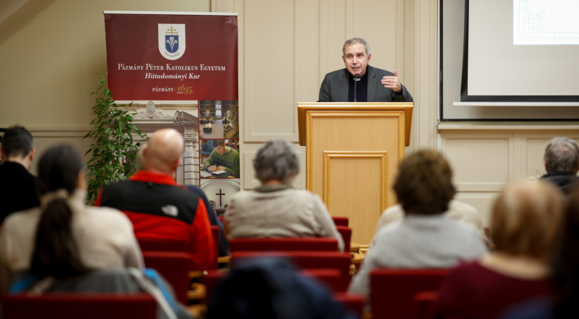 El kell mondanunk a Krisztus által kinyilatkoztatott hittartalmat – Laurinyecz Mihály előadása