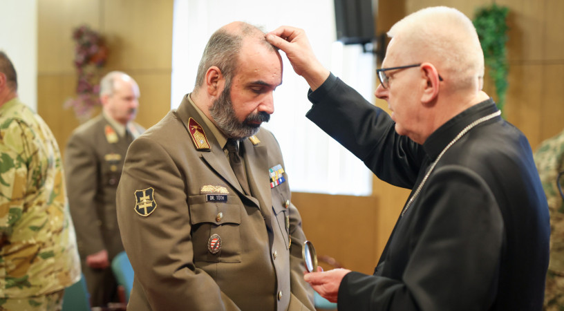 Akarok-e „foglalkozni” a Jóistennel? – Nagyböjti ökumenikus áhítat a Honvédelmi Minisztériumnál