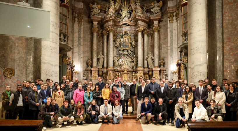 Merjetek nagyot álmodni az Egyházról! – Fiatalok szinódusa a központi szemináriumban