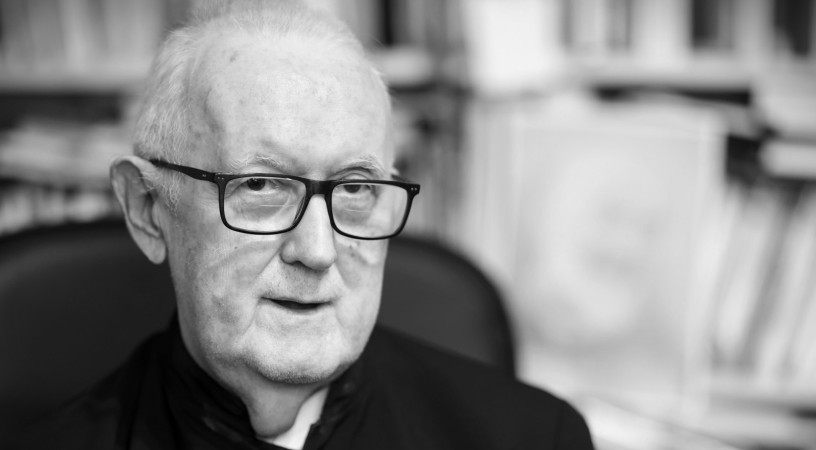 Elhunyt Katona István protonotárius kanonok