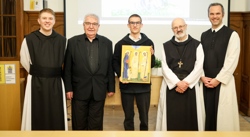 Boldog rabságban – Zircre internált szerzetesek emlékalbumát mutatták be Budapesten