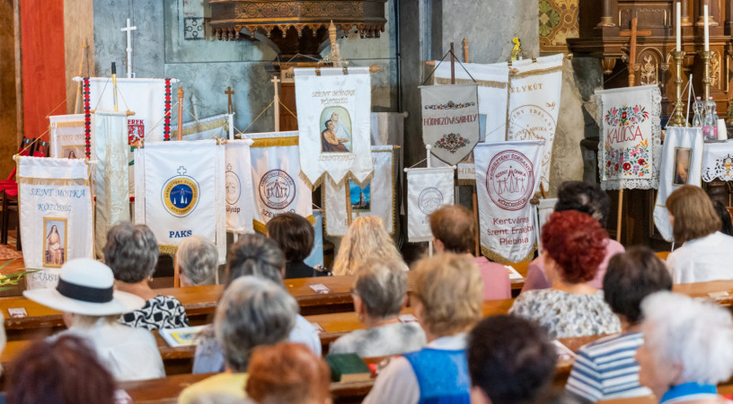 Elfogadni a következő nemzedékek útjait – Országos találkozóját tartotta a Szent Mónika Közösség